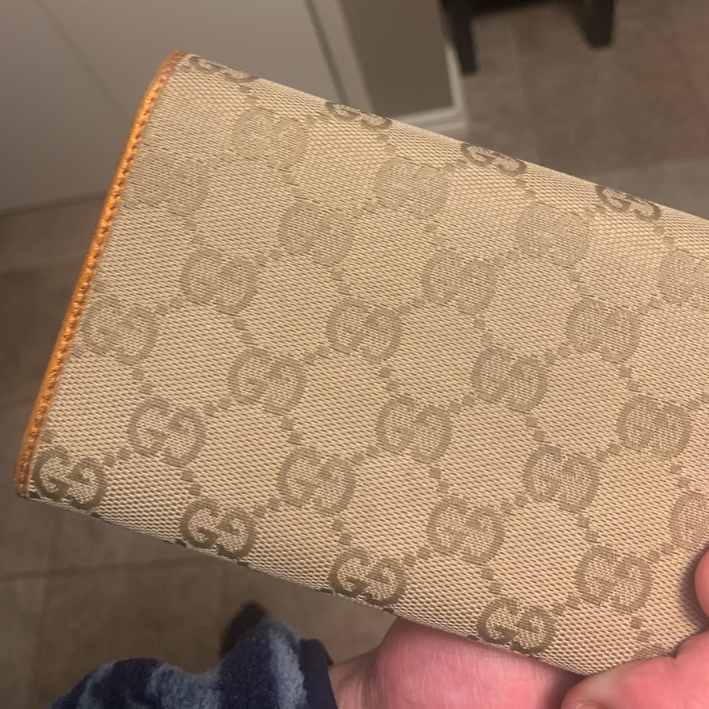 Gucci unisex wallet